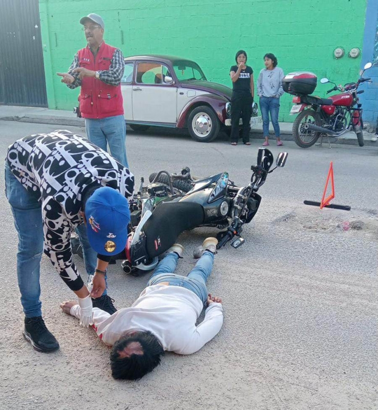 Joven motociclista sufre un accidente, en San Crist&oacute;bal