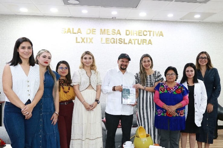 En la Nueva Era en salud se privilegia la medicina social y humanista: Omar G&oacute;mez