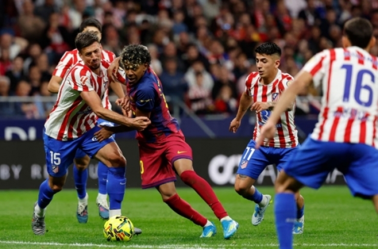 &iexcl;Con pol&eacute;mica arbitral! Atl&eacute;tico de Madrid se lleva ventaja de Barcelona en cuartos de Champions League