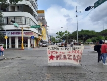 Egresados de normales piden asignaci&oacute;n de 150 plazas