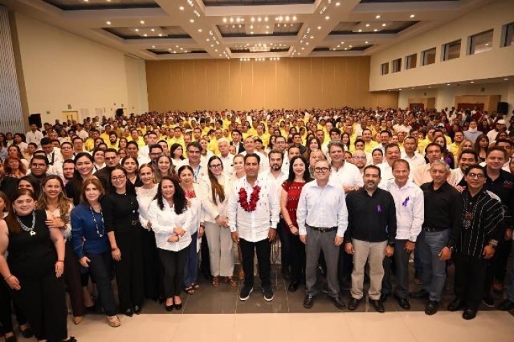 Eduardo Ram&iacute;rez llama a redoblar esfuerzos para transformar vidas a trav&eacute;s de la alfabetizaci&oacute;n