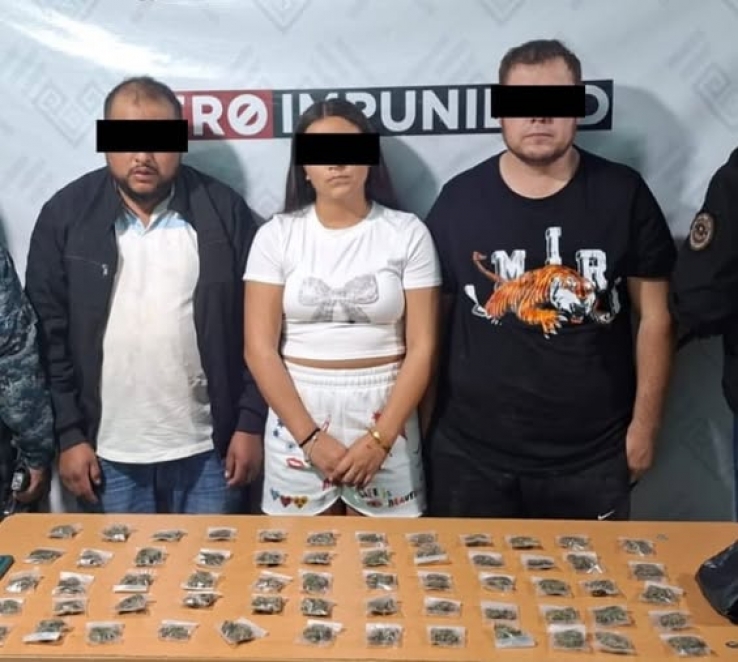 En el barrio de F&aacute;tima, de SCLC, detienen a tres presuntos narcomenudistas y ladrones