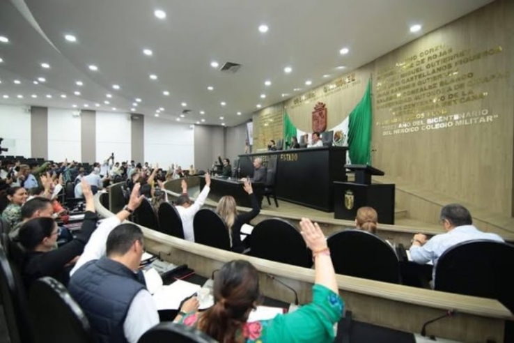 Turnan a comisiones iniciativas relativas a Ley de Derechos de la Ni&ntilde;ez y Ley de Adopci&oacute;n