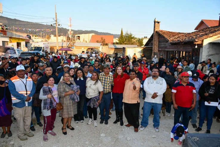 Refuerzan apoyo invernal a familias de la colonia La Libertad ante bajas temperaturas