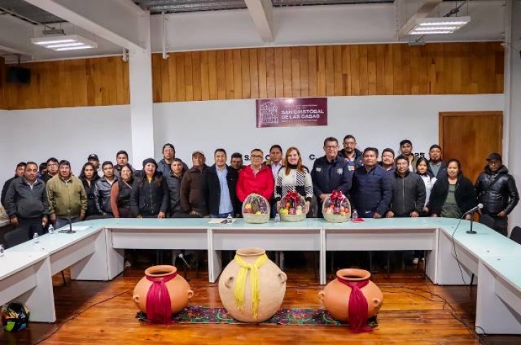 Fortalecen Ayuntamiento y transportistas trabajo coordinado para ordenar el servicio p&uacute;blico en San Crist&oacute;bal