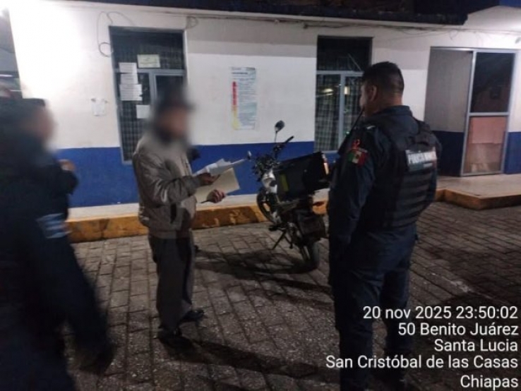 En San Crist&oacute;bal, recuperan en operativo nocturno una motocicleta robada