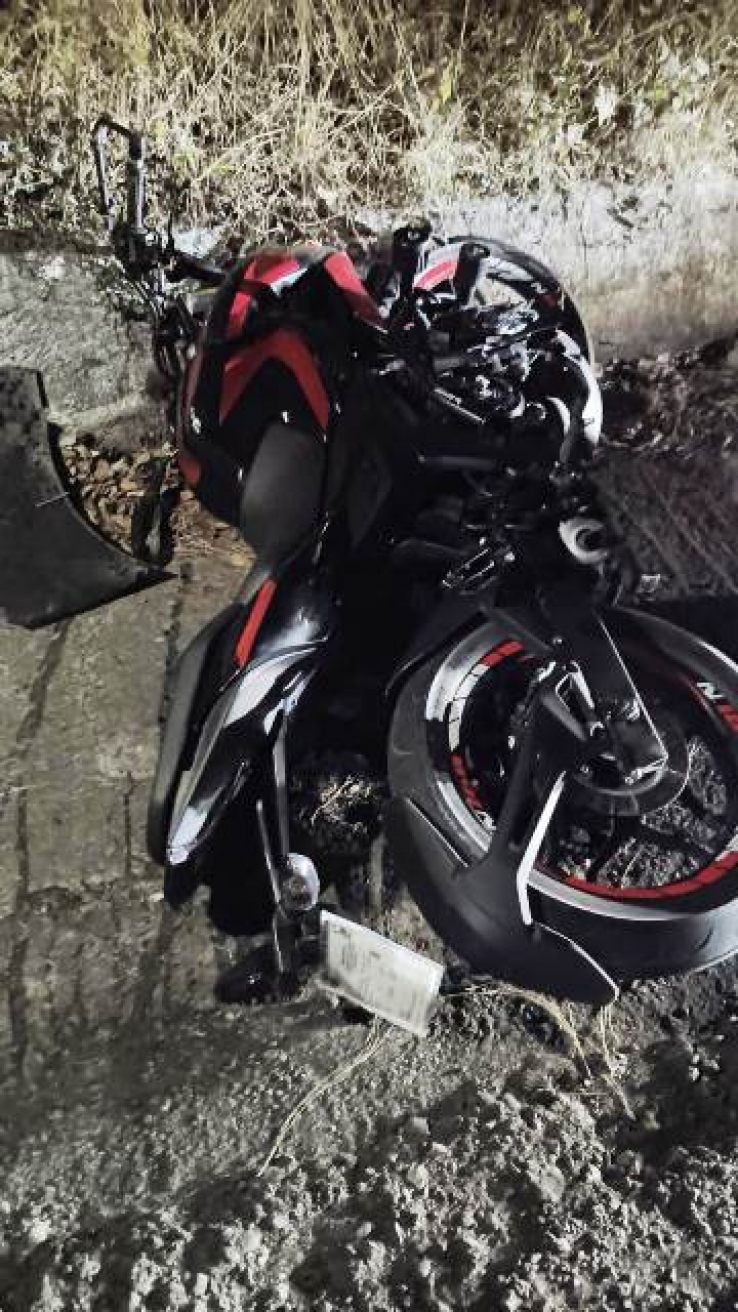 Entre la vida y la muerte motociclista accidentado en Zinacant&aacute;n