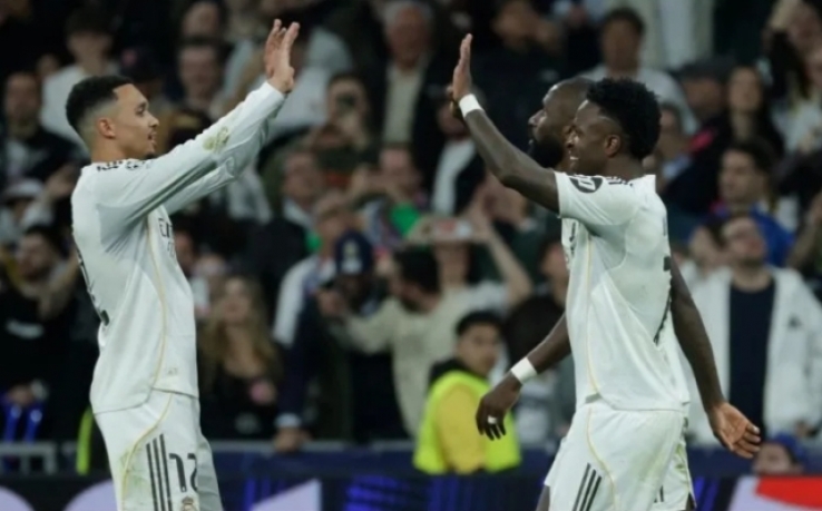 Real Madrid se impone al Benfica y avanza a Octavos